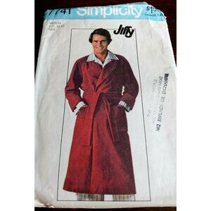 Simplicity Men's Robe Sewing Pattern 7741 Vintage 70s Size Medium